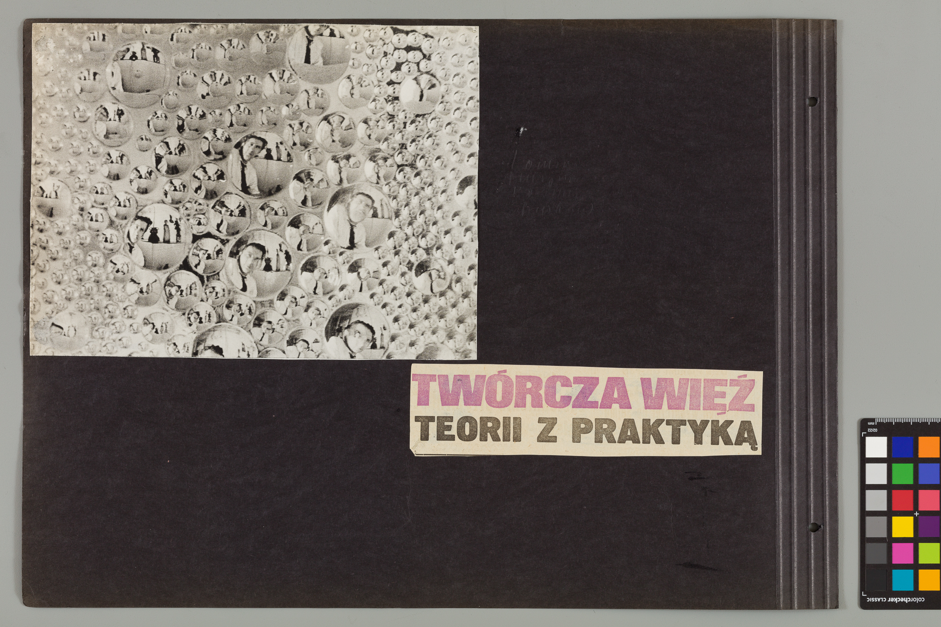 Strona z albumu Wejchertów